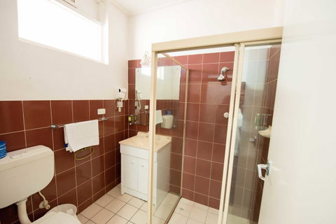 Jacksons Motor Inn - Australia Accommodation 16