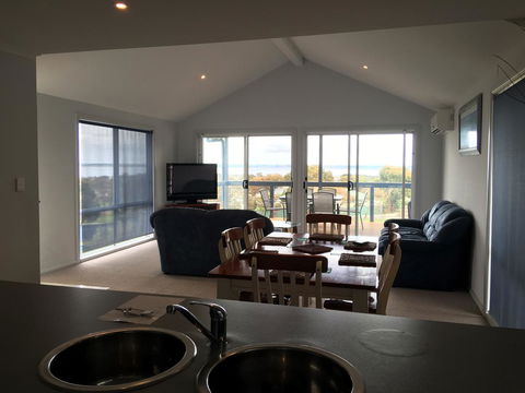 Kangaroo Island Bayview Villas - Australia Accommodation 16