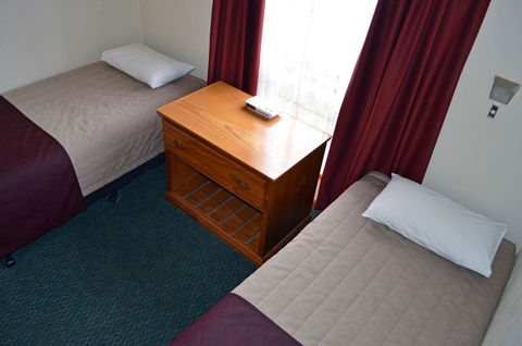 Arkana Motor Inn & Terrace Apartments - Australia Accommodation 27