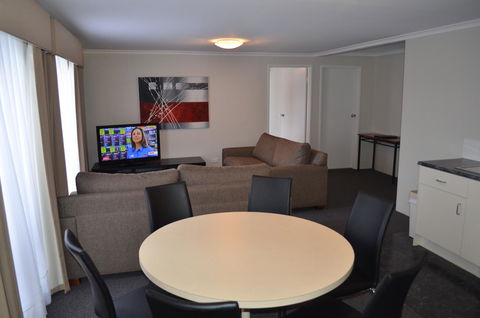Arkana Motor Inn & Terrace Apartments - Australia Accommodation 8