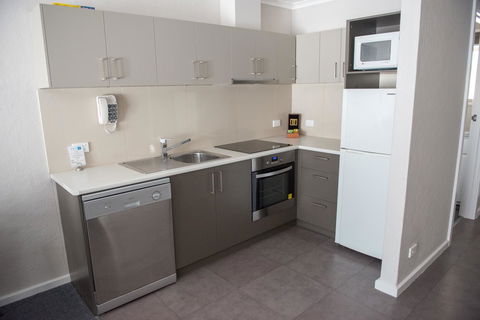 Arkana Motor Inn & Terrace Apartments - Australia Accommodation 3