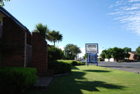 Arkana Motor Inn & Terrace Apartments - Australia Accommodation 43