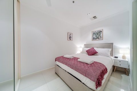 York Apartments On Grenfell - Australia Accommodation 8