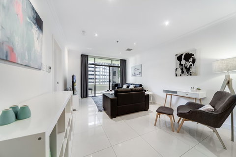 York Apartments On Grenfell - Australia Accommodation 9