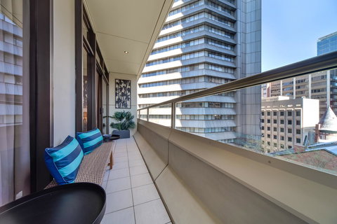 York Apartments On Grenfell - Australia Accommodation 11