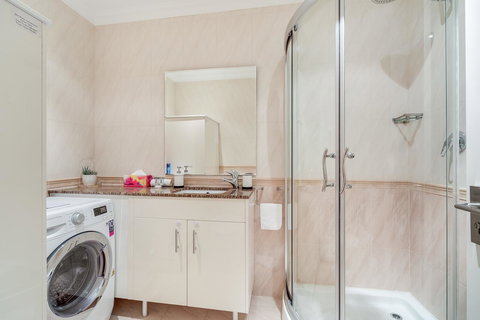 York Apartments On Grenfell - Australia Accommodation 15