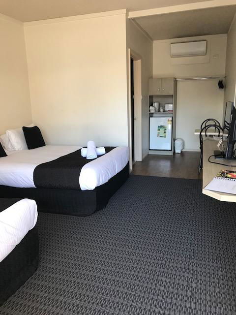 Bay Motel Hotel - Australia Accommodation 3