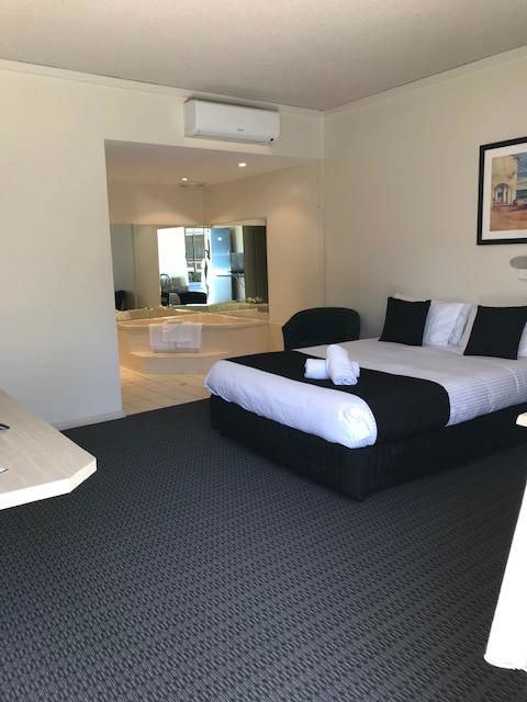 Bay Motel Hotel - Australia Accommodation 2