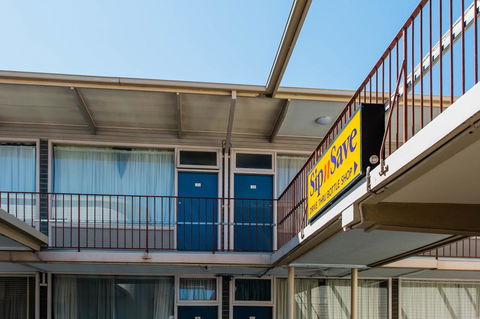 Bay Motel Hotel - Australia Accommodation 8