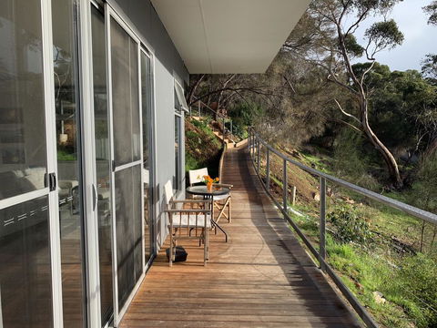 Sunrise On Falie Seaview Eco Accommodation - Australia Accommodation 10