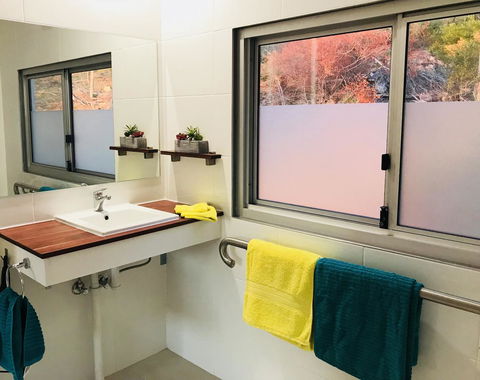 Sunrise On Falie Seaview Eco Accommodation - Australia Accommodation 34