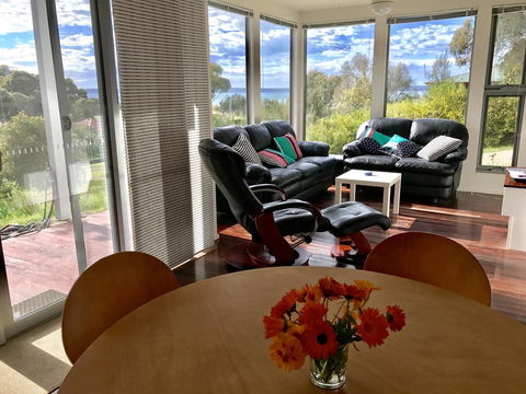 Sunrise On Falie Seaview Eco Accommodation - Australia Accommodation 33