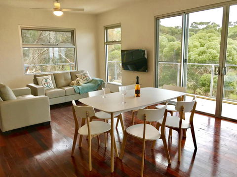 Sunrise On Falie Seaview Eco Accommodation - Australia Accommodation 22