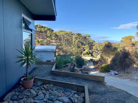 Sunrise On Falie Seaview Eco Accommodation - Australia Accommodation 24