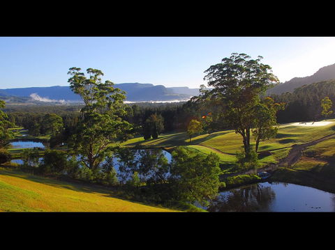 SkyView Villa - Australia Accommodation 0