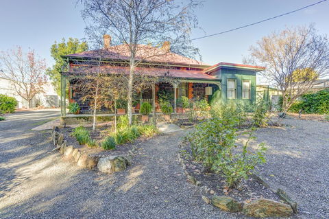 Tanunda Cottages - Australia Accommodation 9