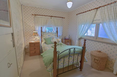Tanunda Cottages - Australia Accommodation 16