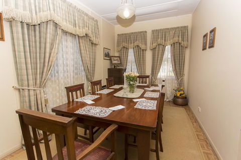 Tanunda Cottages - Australia Accommodation 11