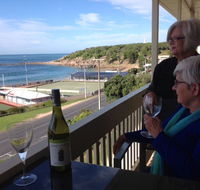 The Dolphins Beachfront Apartments - Australia Accommodation