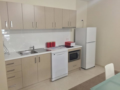 Hume Serviced Apartments - Australia Accommodation 24