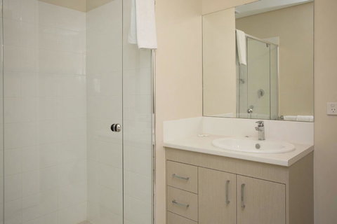 Hume Serviced Apartments - Australia Accommodation 21