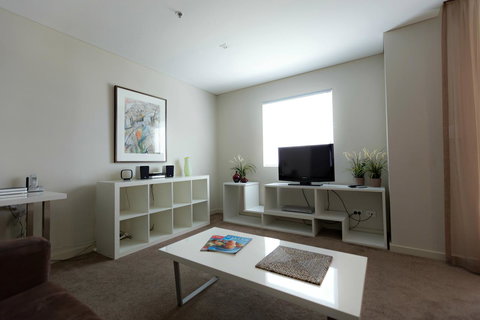 Adelaide DressCircle Apartments - North Terrace - Australia Accommodation 13