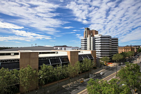 Adelaide DressCircle Apartments - North Terrace - Australia Accommodation 35