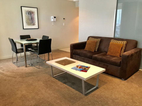 Adelaide DressCircle Apartments - North Terrace - Australia Accommodation 10