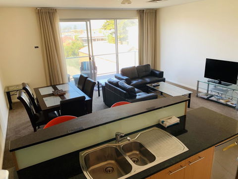 Ensenada Motor Inn And Suites - Australia Accommodation 24