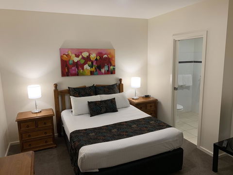 Ensenada Motor Inn And Suites - Australia Accommodation 22