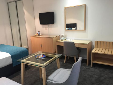 Ensenada Motor Inn And Suites - Australia Accommodation 10