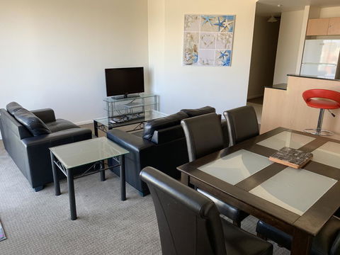 Ensenada Motor Inn And Suites - Australia Accommodation 32
