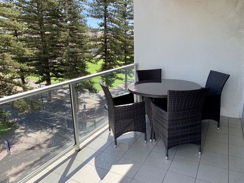Ensenada Motor Inn And Suites - Australia Accommodation 43