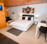 Seppelts View Cabins - Australia Accommodation