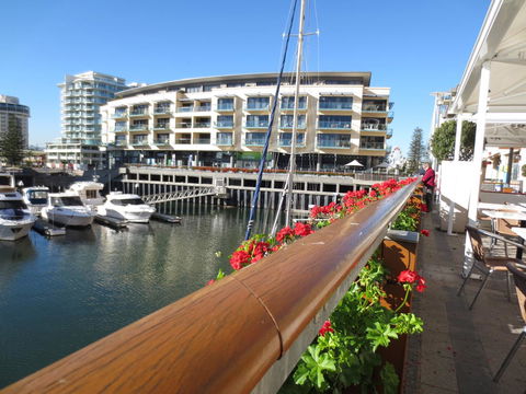 Lights Landing Apartments - Australia Accommodation 16