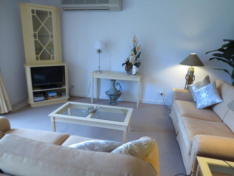 Lights Landing Apartments - Australia Accommodation 6