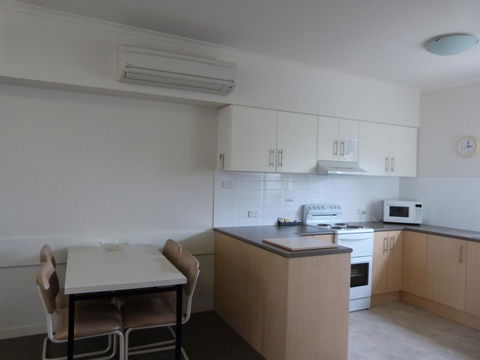 Glenelg Holiday Apartments - Corfu - Australia Accommodation 7