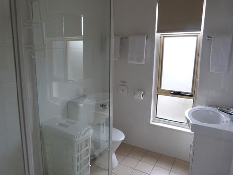 Glenelg Holiday Apartments - Corfu - Australia Accommodation 14