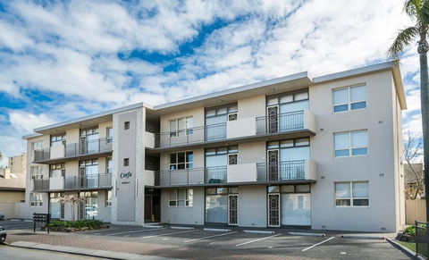 Glenelg Holiday Apartments - Corfu - Australia Accommodation 0