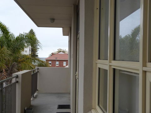 Glenelg Holiday Apartments - Corfu - Australia Accommodation 2