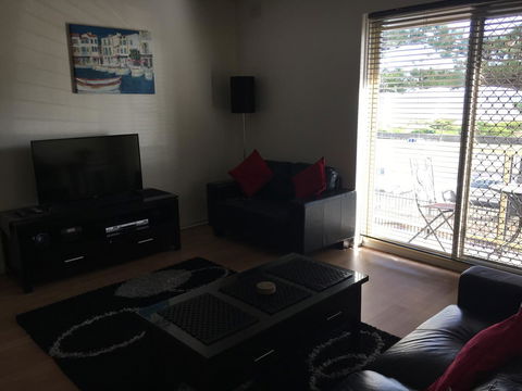 Adelaide - Semaphore Beach Front - Australia Accommodation 2