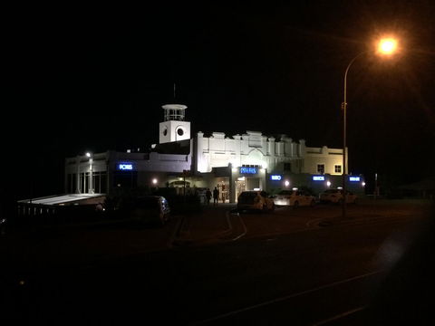 Adelaide - Semaphore Beach Front - Australia Accommodation 22