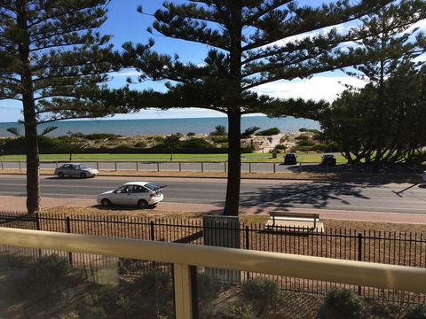 Adelaide - Semaphore Beach Front - Australia Accommodation 23