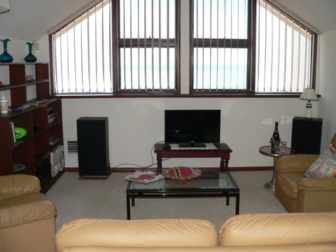 Brighton Beach House - Australia Accommodation 6