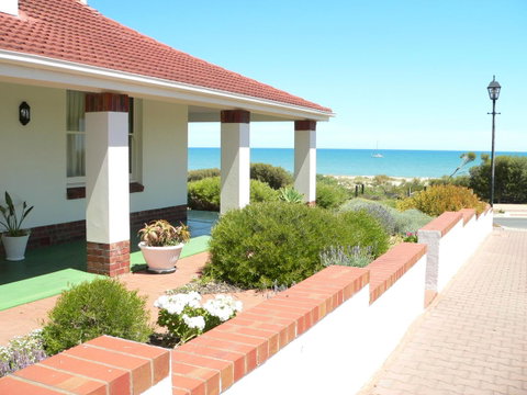 Brighton Beach House - Australia Accommodation 1