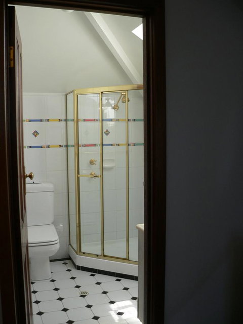 Brighton Beach House - Australia Accommodation 10