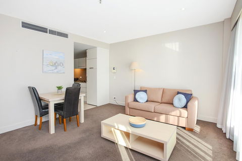 Pier Luxury Apartments - Australia Accommodation 11