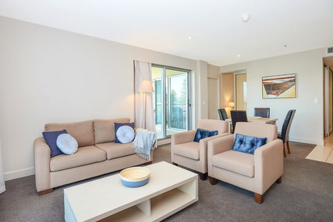 Pier Luxury Apartments - Australia Accommodation 24