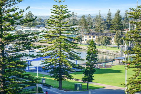 Pier Luxury Apartments - Australia Accommodation 34