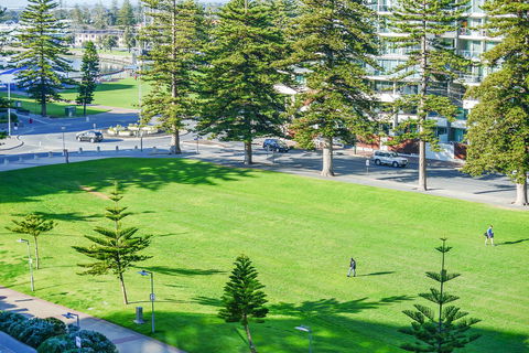 Pier Luxury Apartments - Australia Accommodation 32
